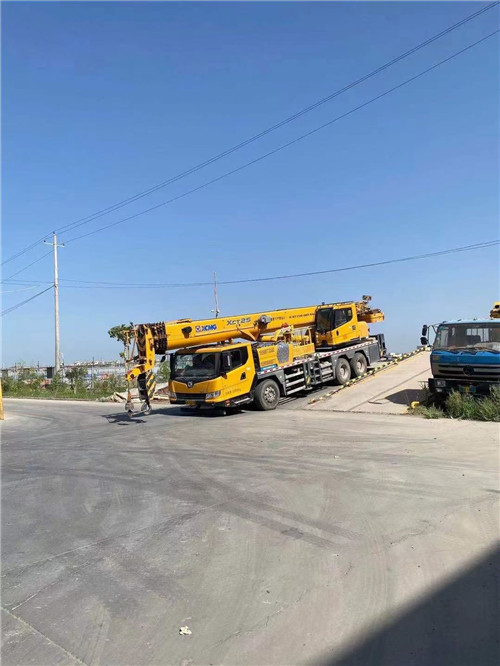 罗甸县吊车作业时，可能会产生哪些额外收费项目？